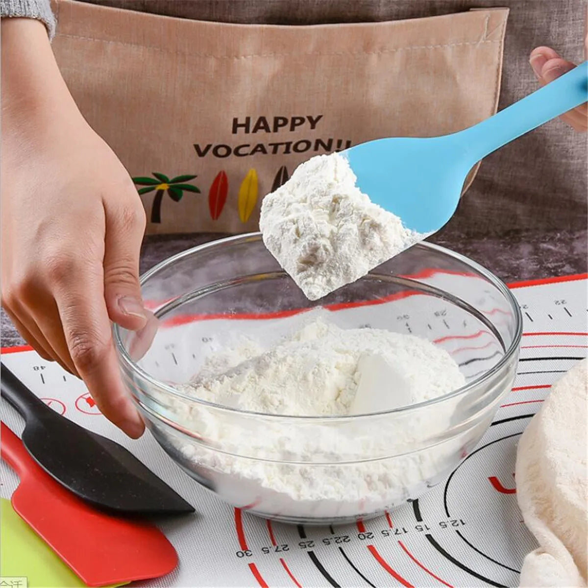 Silicone Pastry Spatula – Multi-Purpose Baking & Cake Smoother