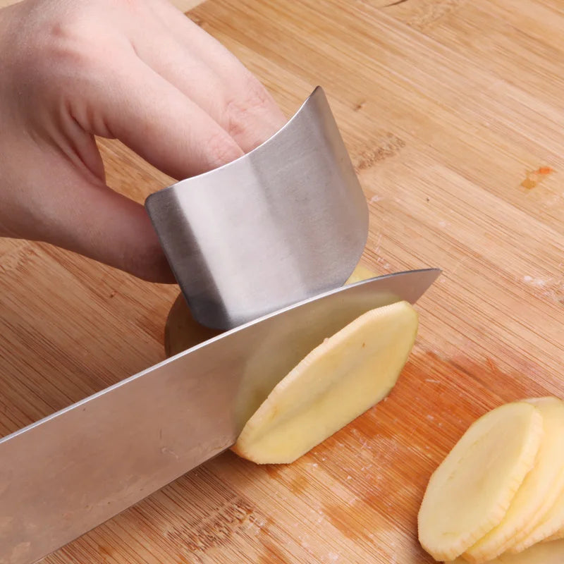 Stainless Steel Finger Guard – Safe Cutting & Slicing Kitchen Tool