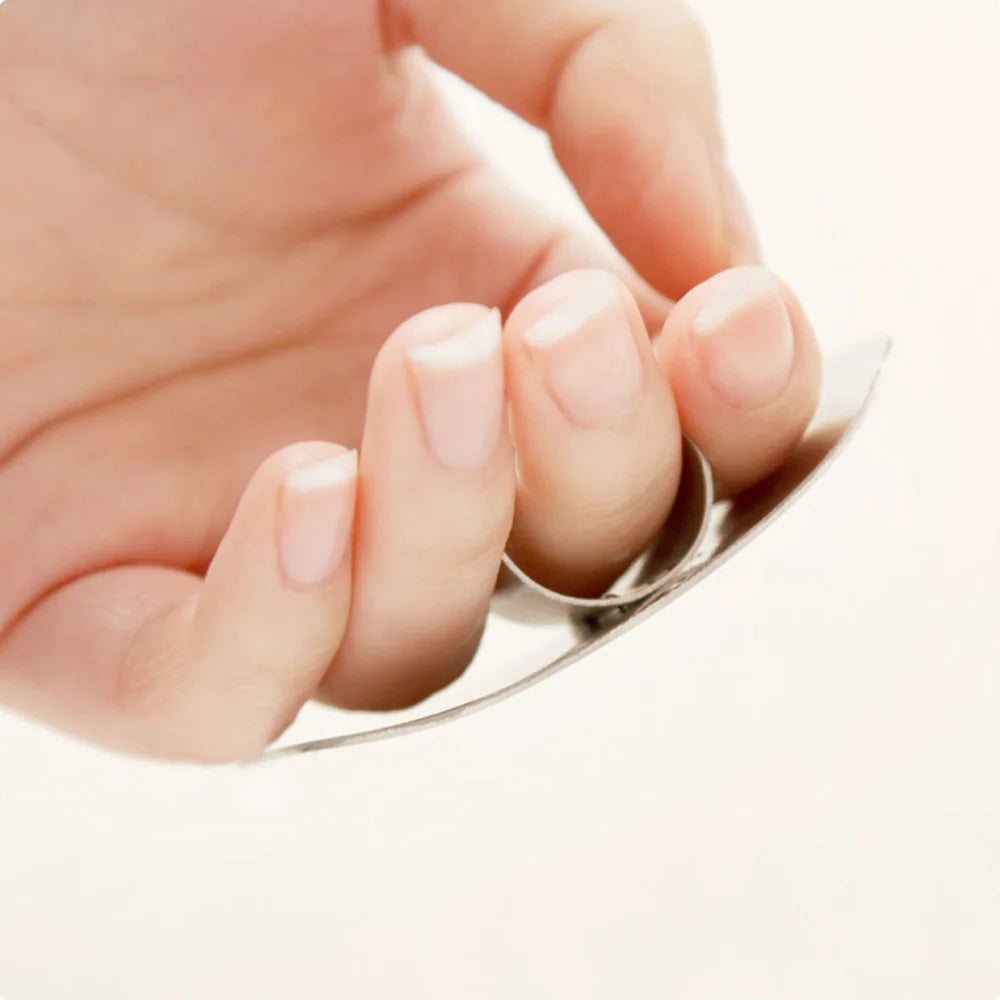 Stainless Steel Finger Guard – Safe Cutting & Slicing Kitchen Tool