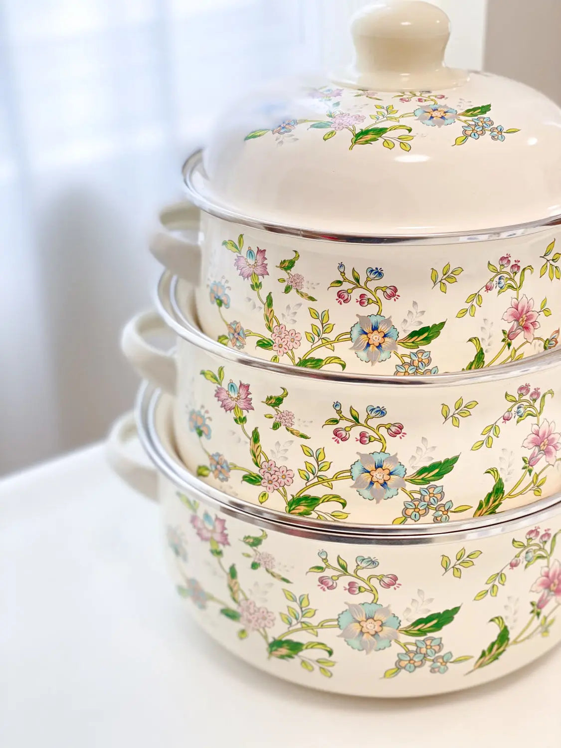 Eco-Friendly Porcelain Enameled Soup Pot – Durable & Multi-Purpose