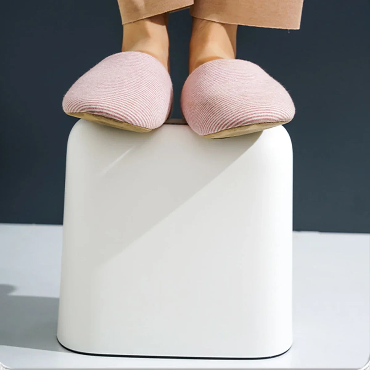 Narrow Trash Can with Press Lid – Small Space Garbage Bin for Bathroom & Kitchen