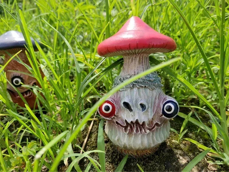 Funny Halloween Skull Mushroom Resin Sculpture Home & Garden Decor
