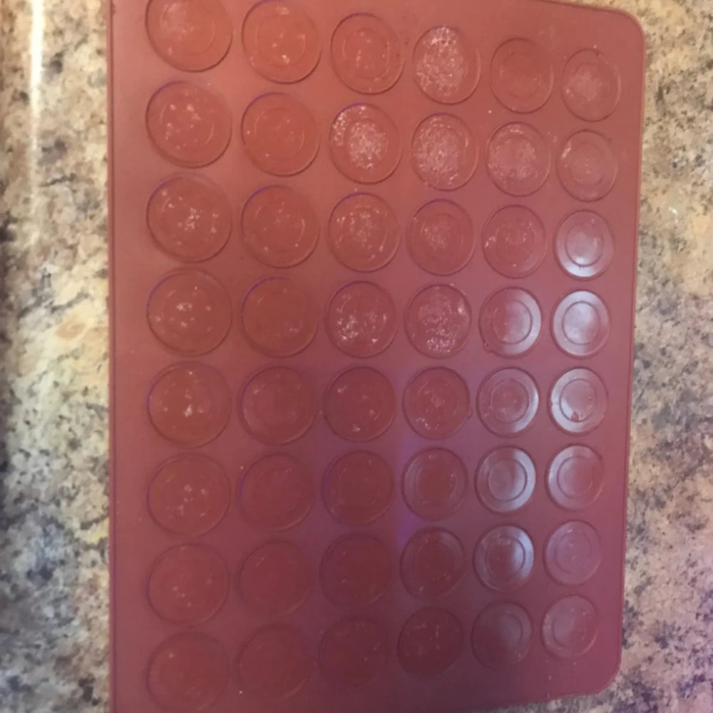 Fodeliake Silicone Macaron Mold – Non-Stick Baking Mat