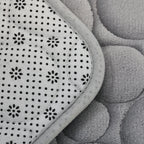 Embroidered Pebble Coral Velvet Bathroom Mat Set U-Shaped Absorbent Foot Rug Two-Piece