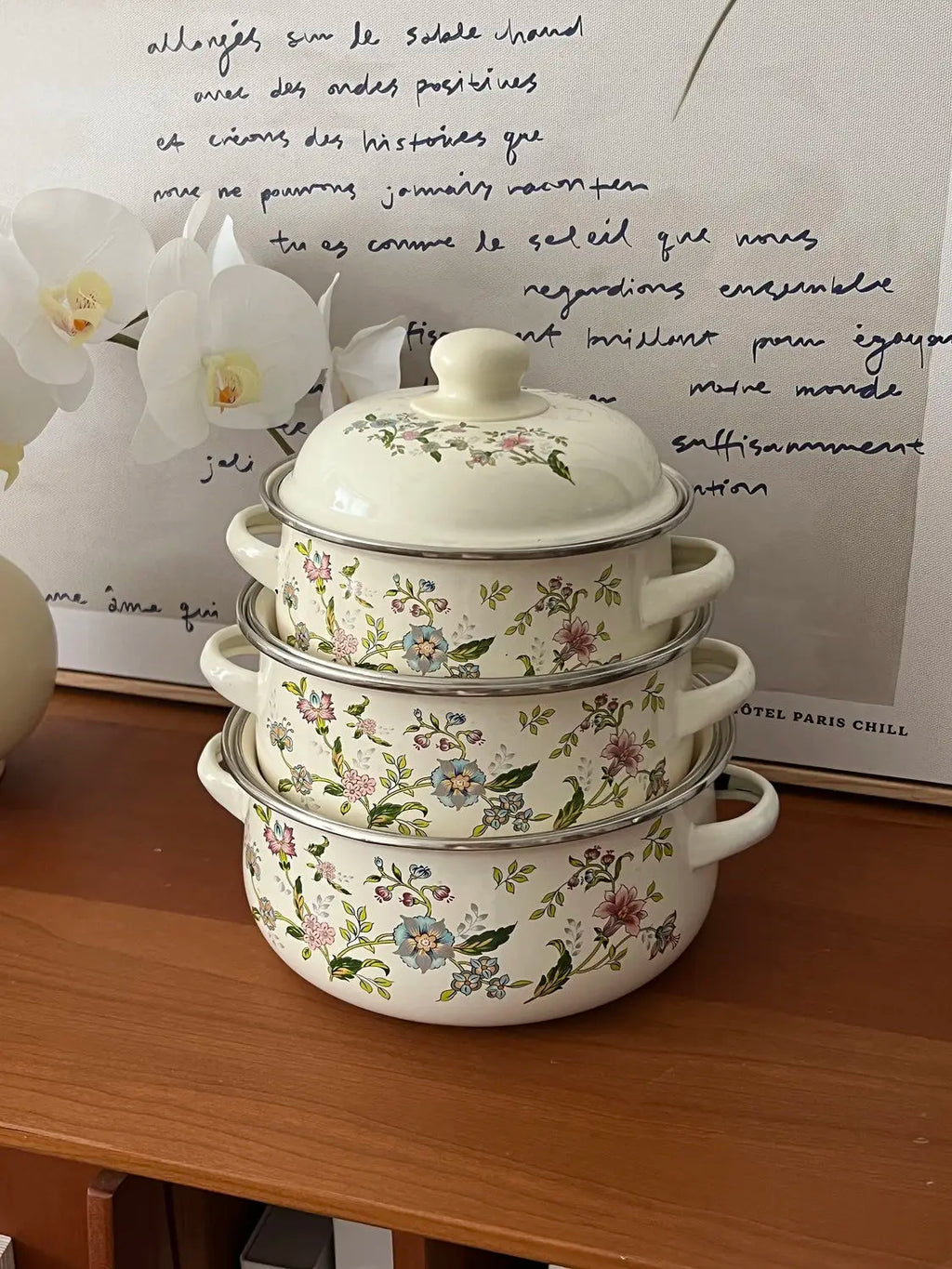 Eco-Friendly Porcelain Enameled Soup Pot – Durable & Multi-Purpose