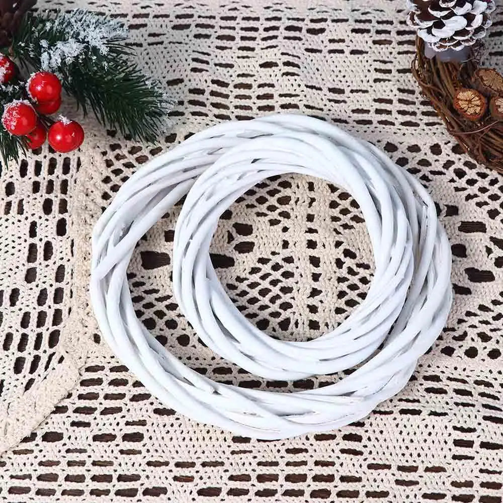 White Wicker Rattan Wreath Ornament Round Christmas Hanging Decor