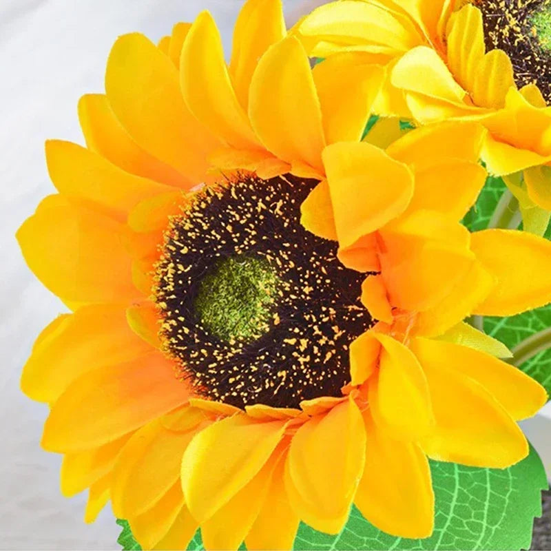 Sunflower LED Night Light – USB Warm Floral Bedside Lamp
