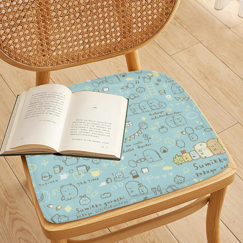 Cute Cartoon Seat Cushion Flannel Sponge Anti-Slip Breathable 40-50cm