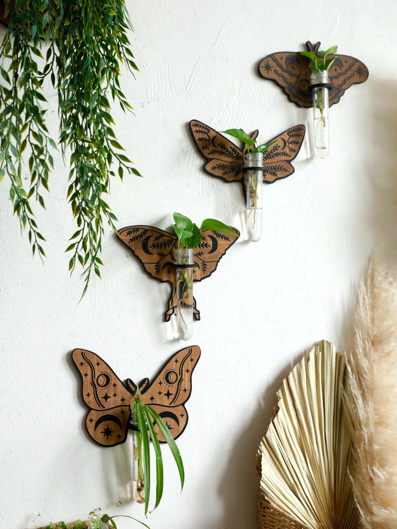 Wooden Butterfly Wall-Mounted Hydroponic Planter