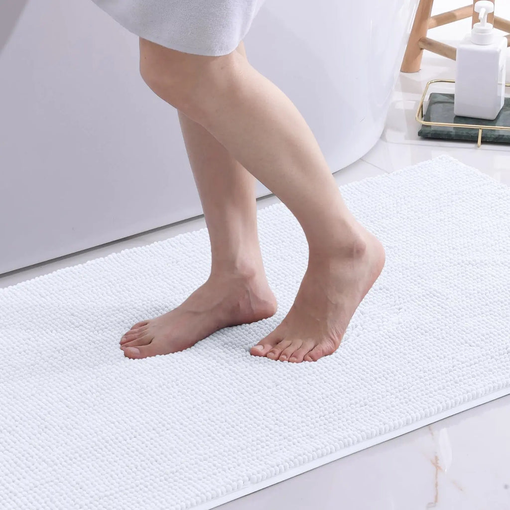 Homaxy Chenille Bathroom Mat – Non-Slip Dirt & Water Absorbent Microfiber Rug