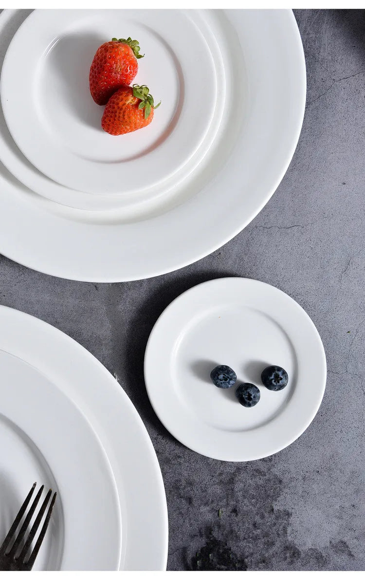 Round Ceramic Plate – Solid Porcelain Tableware for Home & Hotel