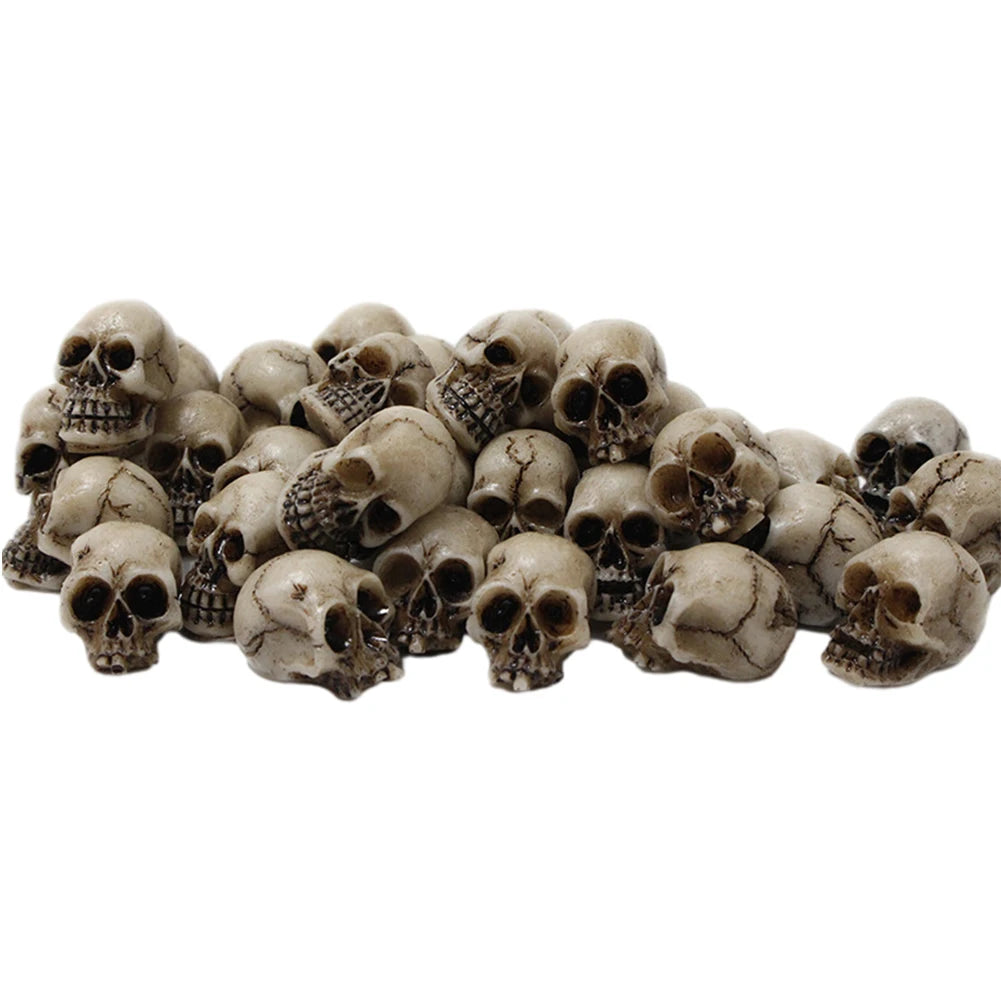 Mini Resin Figurines Small Craft Decorations 20-Piece Set for DIY Projects