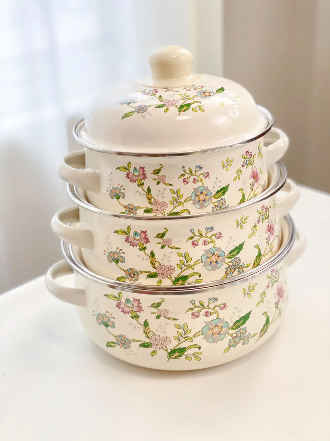 Eco-Friendly Porcelain Enameled Soup Pot – Durable & Multi-Purpose