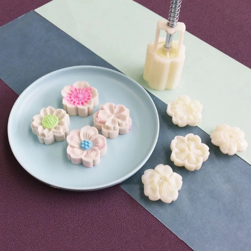 Mooncake Mold Set – Flower-Shaped Plastic Press for Baking & Fondant