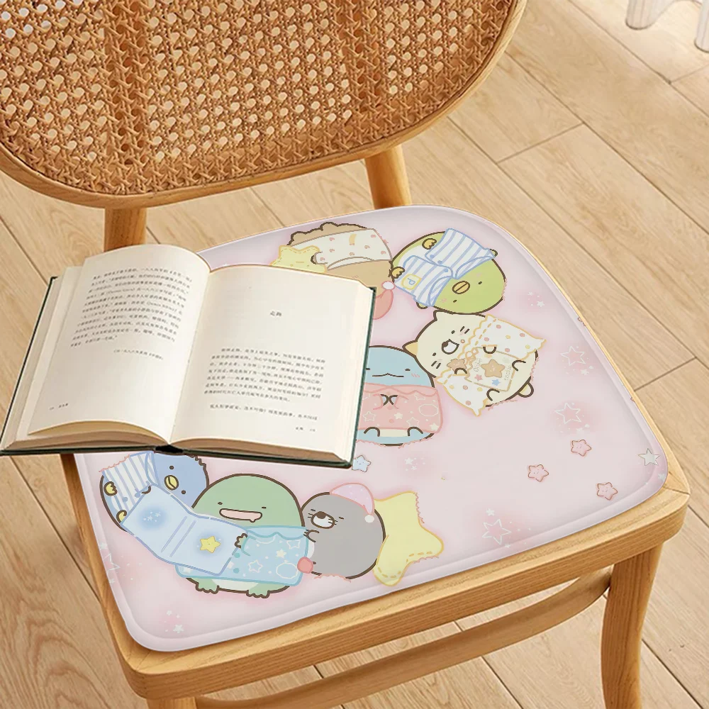 Cute Cartoon Seat Cushion Flannel Sponge Anti-Slip Breathable 40-50cm
