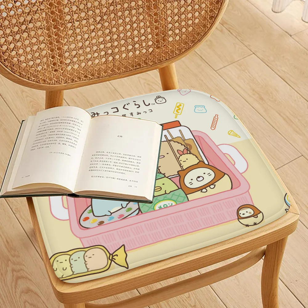Cute Cartoon Seat Cushion Flannel Sponge Anti-Slip Breathable 40-50cm