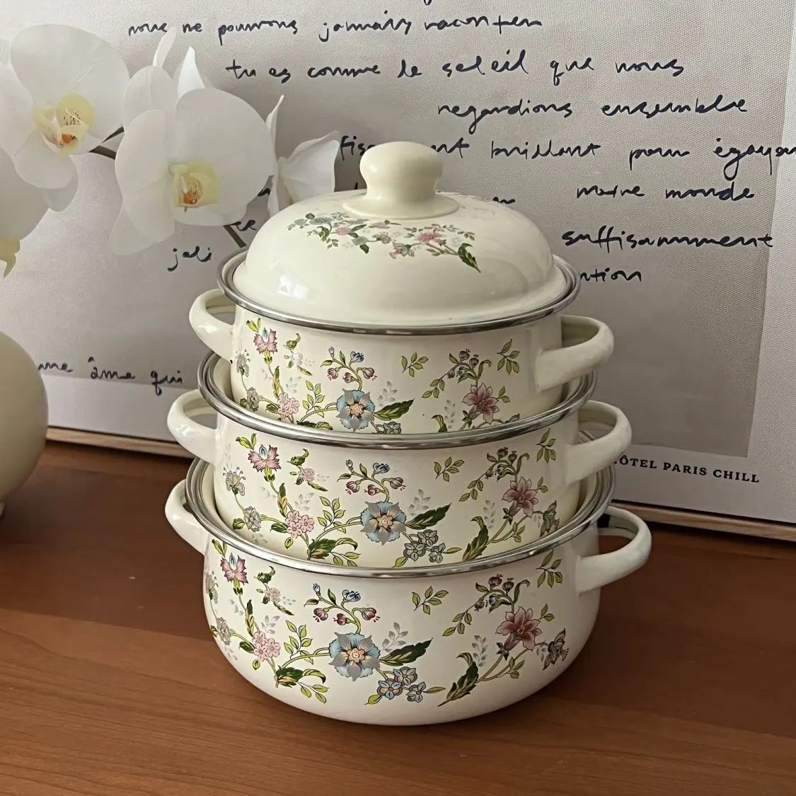 Eco-Friendly Porcelain Enameled Soup Pot – Durable & Multi-Purpose